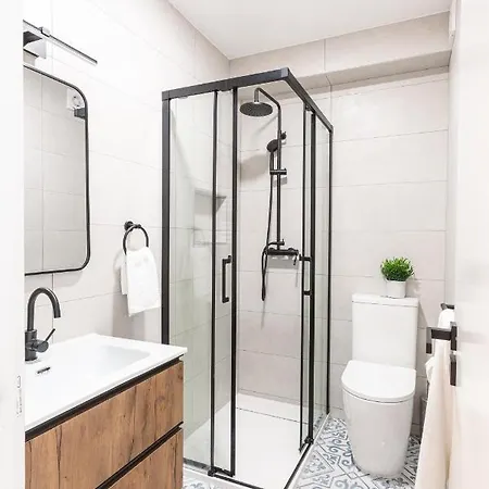Elegant And Spacious 3 Bedroom 3 Bath 10 Mins To The Sanctuary!! Fátima