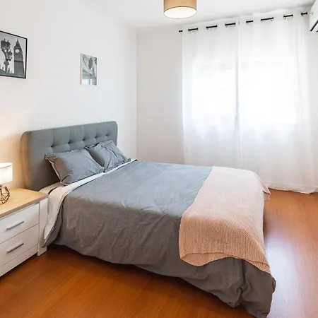 Elegant And Spacious 3 Bedroom 3 Bath 10 Mins To The Sanctuary!! Apartment Fátima