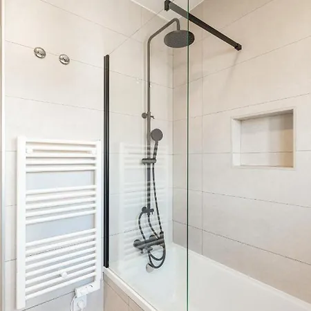 Apartment Elegant And Spacious 3 Bedroom 3 Bath 10 Mins To The Sanctuary!! Fátima