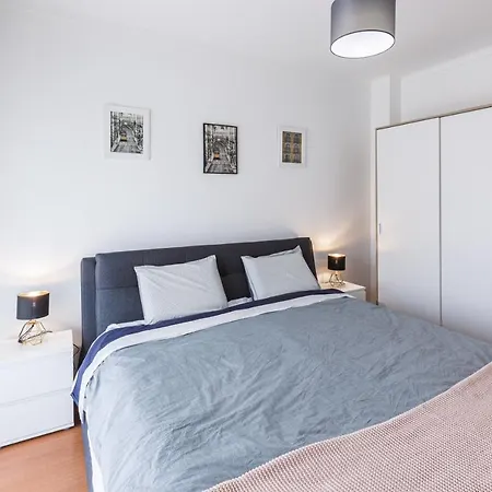 Elegant And Spacious 3 Bedroom 3 Bath 10 Mins To The Sanctuary!! Appartement *
